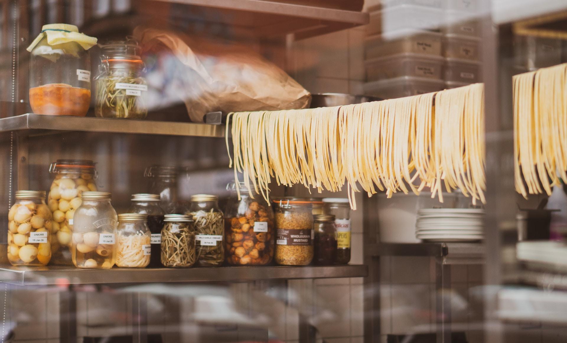 In Tuscany, Food and Travelling go Hand in Hand - background banner